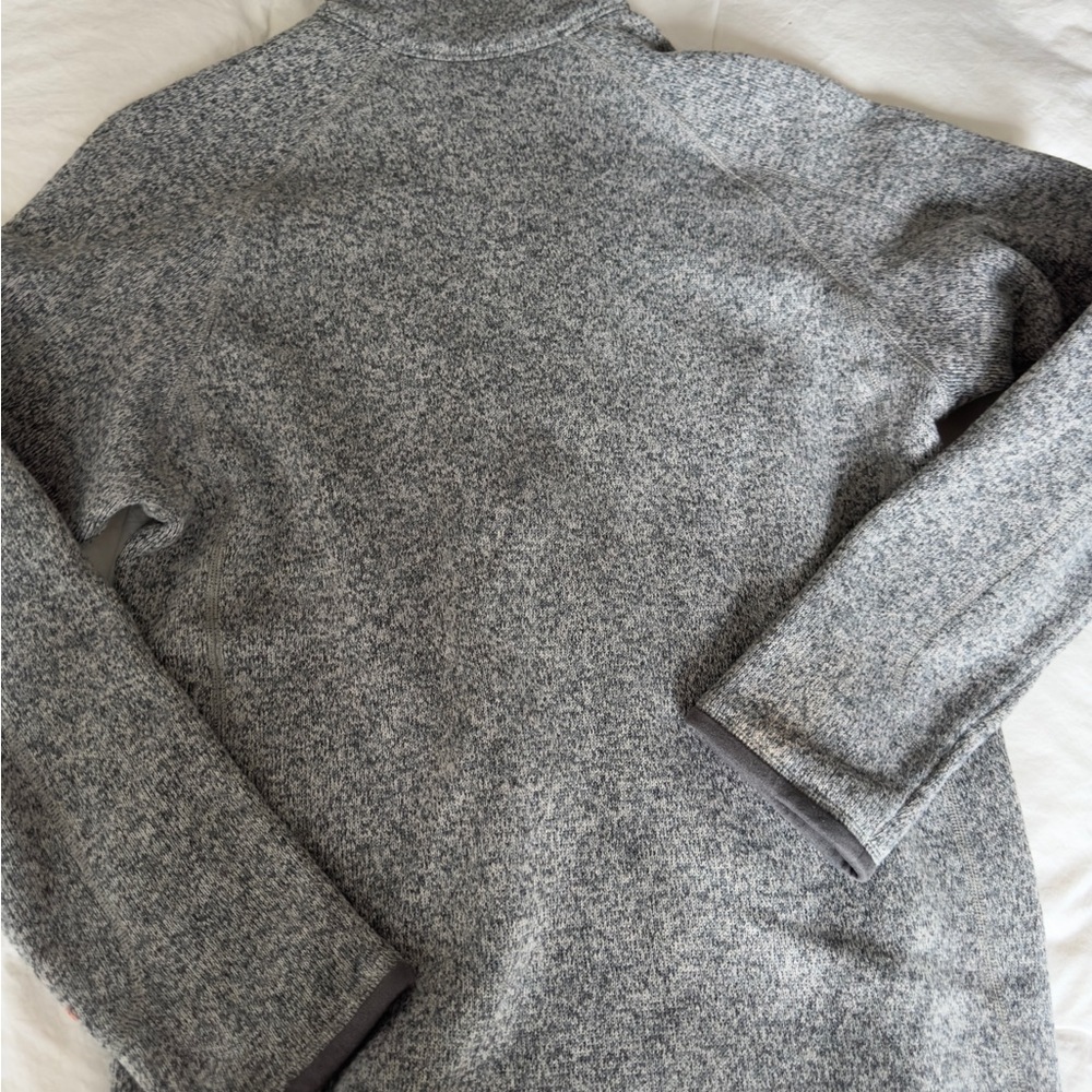 Patagonia Gray Men's Sweater PRISTINE condition size small - Picture 4 of 6